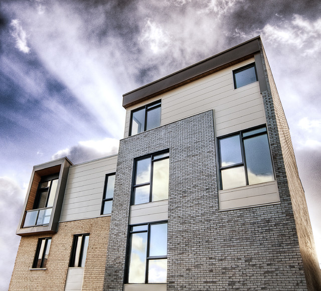 aluminium window fabrication work surat